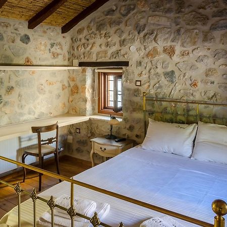 Ev Zin Folia Apartman Leonídio Szoba fotó